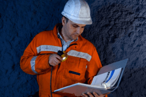 Curso Gestión estratégica del negocio minero UC